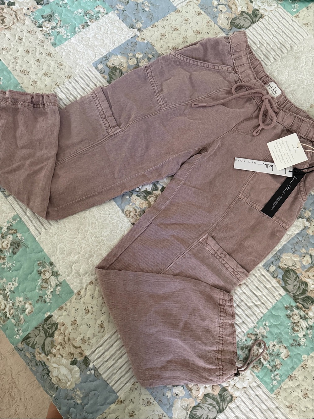Lightweight Cargo Ankle Pants in Dusty Mauve